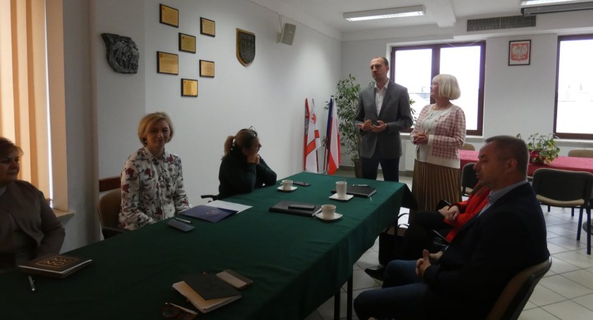 W Przasnyszu ruszyło łagodzenie skutków społecznych pandemii wśród grup wysokiego ryzyka – osoby 60 +