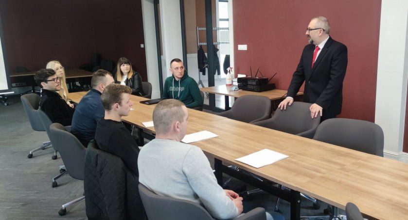 7 nowych przedsiębiorców uzyskało dofinansowanie z Powiatowego Urzędu Pracy w Przasnyszu
