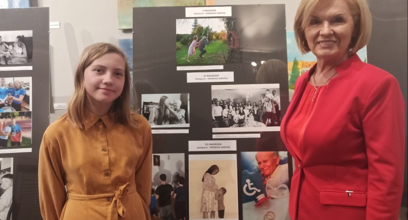 Weronika Wronowska z Bogatego laureatką Ogólnopolskiego Konkursu Papieskiego