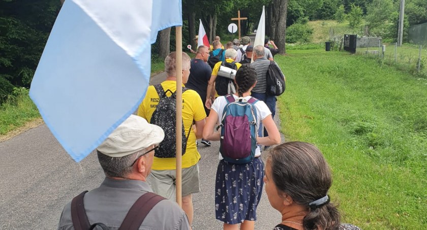 Pokonali pieszo 150 kilometrów do sanktuarium  maryjnego w Gietrzwałdzie