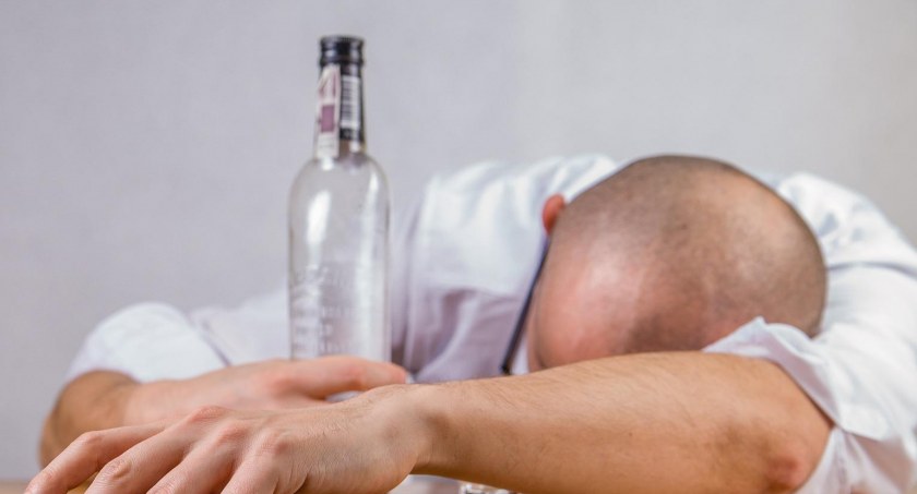 Krasne. Był tak pijany, że zasnął za kierownicą