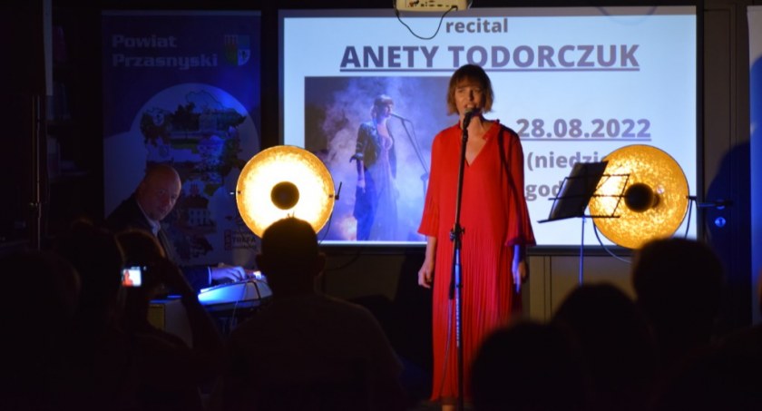 Recital wokalistki oraz aktorki filmowej i teatralno- musicalowej - Anety Todorczuk
