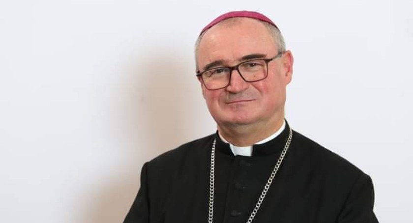 Papież Franciszek mianował dotychczasowego biskupa pomocniczego archidiecezji poznańskiej Szymona Stułkowskiego nowym biskupem płockim