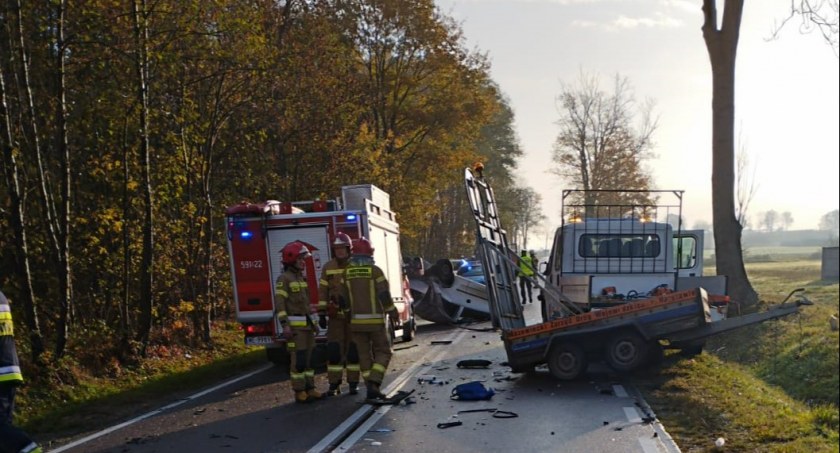 Zderzenie trzech pojazdów na ul. Żwirki Wigury w Przasnyszu