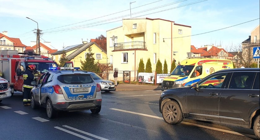Potrącenie na pasach w Przasnyszu. Dwie osoby poważnie ranne