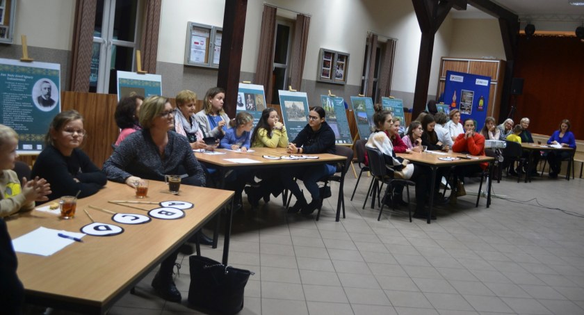 W Bogatem rozegrano turniej wiedzy o Ignacym Łukasiewiczu