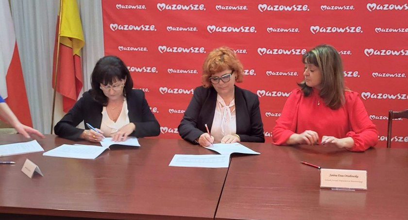 W Karwaczu zostanie przebudowana droga. Podpisano umowę o dofinansowanie