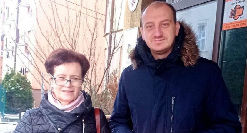 Wyruszyli z prezentem świątecznym do najstarszego mieszkańca Przasnysz