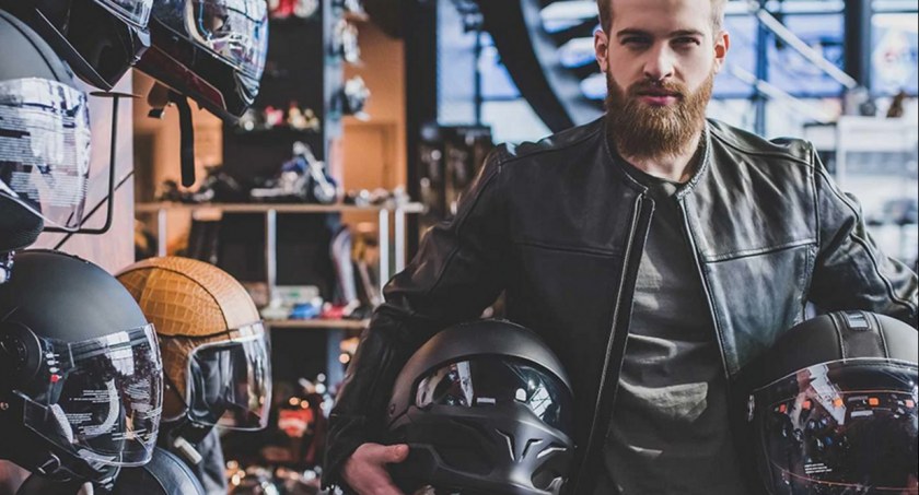 Akcesoria i odzież motocyklowa – czym zaskoczyć fana motoryzacji?