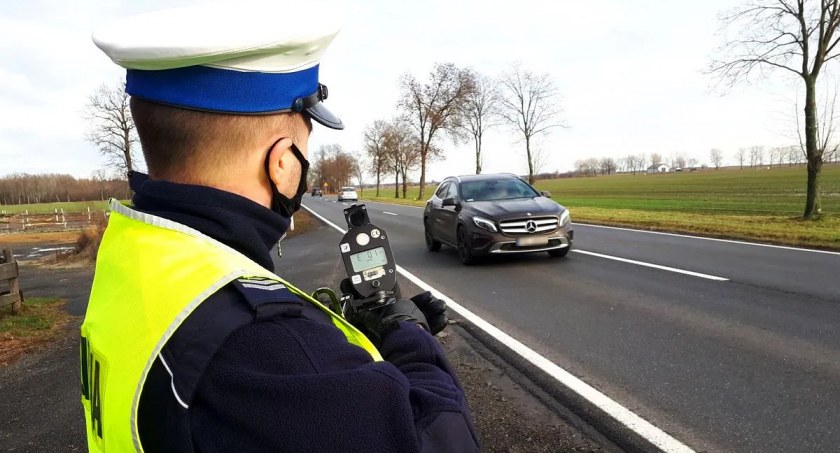 Przekroczenie prędkości nawet o 1km/h grozi mandatem