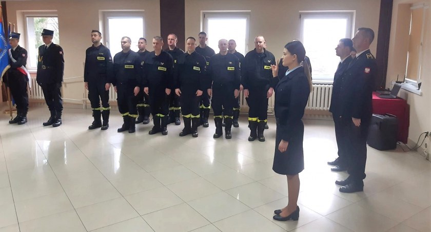 Uroczyste ślubowanie u przasnyskich strażaków