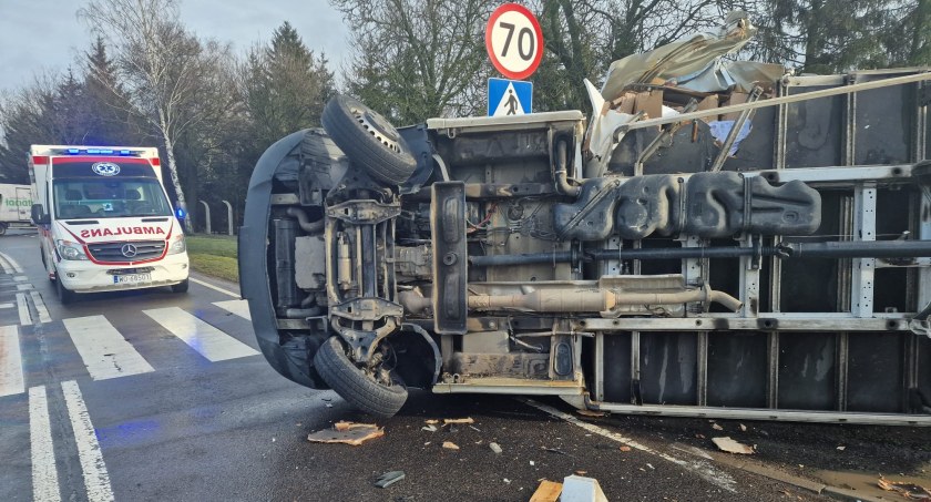 Wypadek w Turowie. Droga całkowicie zablokowana