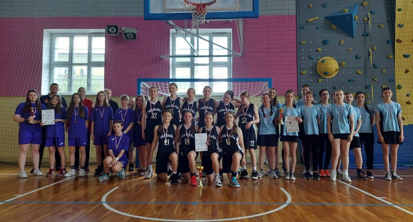 Eliminacje rejonowe w piłce koszykowej dziewcząt starszych