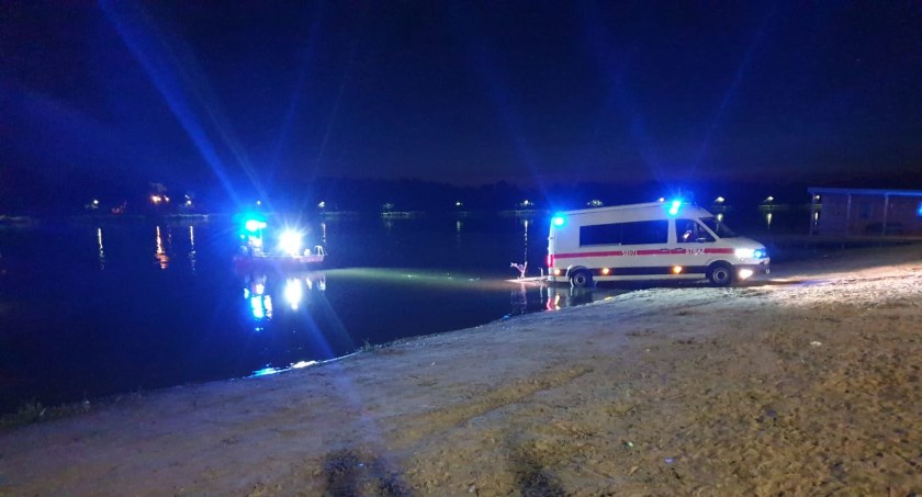 Nocne poszukiwania topielca. Finał akcji poszukiwawczej był  zaskoczeniem