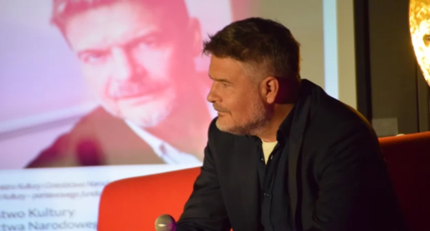 Autor powieści kryminalnych, Igor Brejdygant, gościł w Miejskiej Bibliotece Publicznej