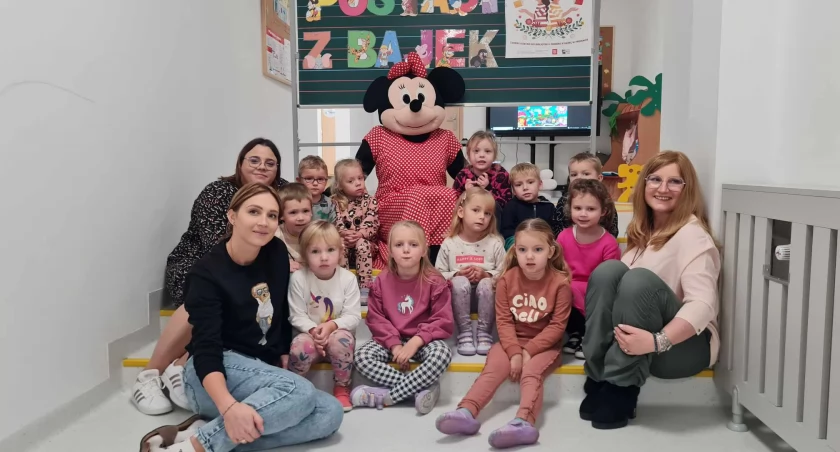 Dzień postaci z bajek w Krzynowłodze Małej