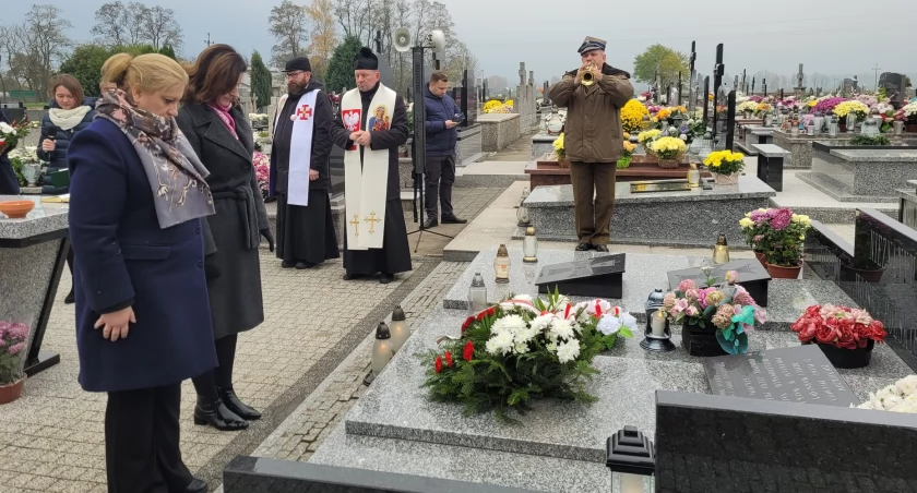 Delegacja Powiatu Przasnyskiego na Obchodach Narodowego Święta Niepodległości w Czernicach Borowych