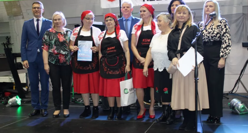 Reprezentacja Gminy Przasnysz na podium podczas XXII Regionalnego Konkursu Darcia Pierza w Rzeczycy