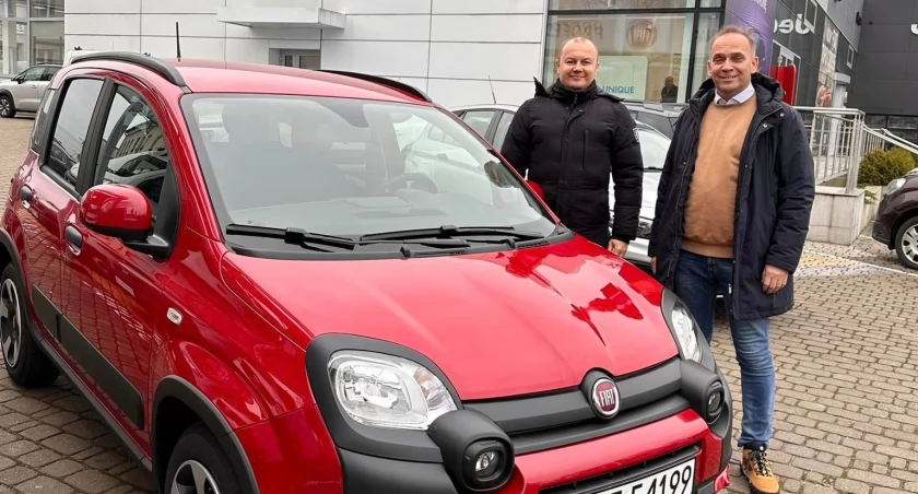Nowy Fiat Panda na wyposażeniu przasnyskiego ZSP 