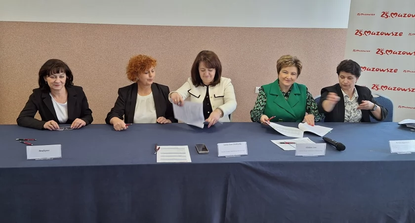 Staw w Mchowie do przebudowy. Podpisano umowę