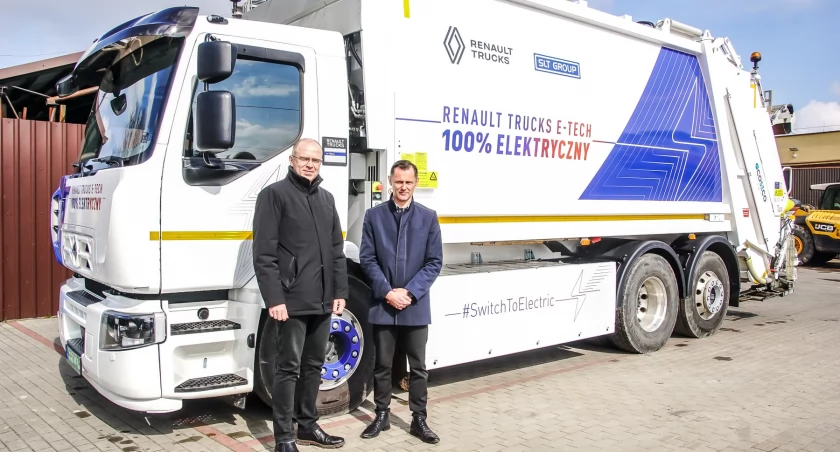Samochód elektryczny z zabudową śmieciarki na testach w przasnyskim MZGKiM