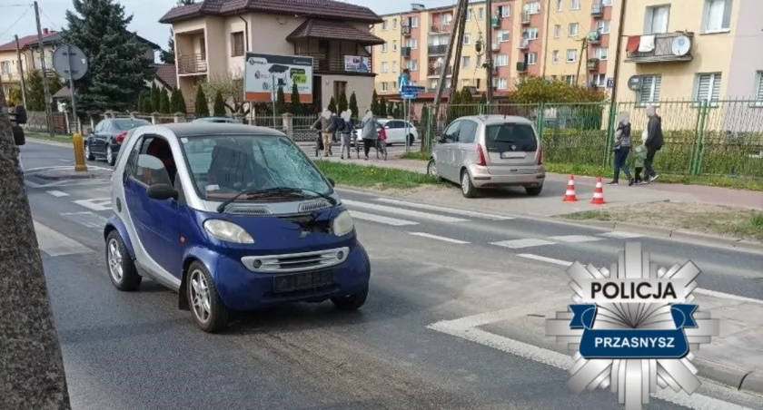 Potrącenie na przejściu dla pieszych. Policjanci apelują o ostrożność