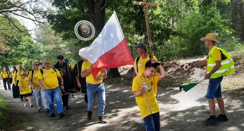 Moc w słabości się doskonali. Trwają zapisy na XVI Pieszą Pielgrzymkę do Gietrzwałdu