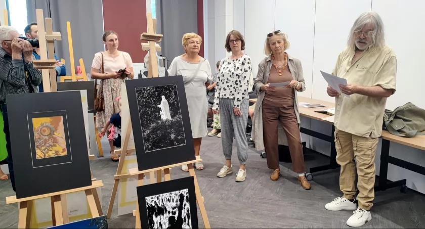 Za nami wernisaż wystawy fotografii przasnyszanina Tadeusza Myślińskiego w Starostwie Powiatowym