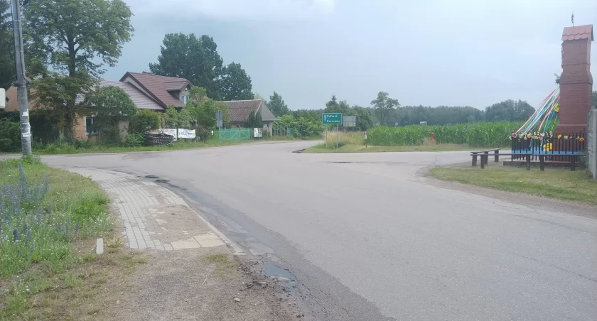 Powiat Przasnyski zmierza do przebudowy dwóch niebezpiecznych skrzyżowań w Wężewie