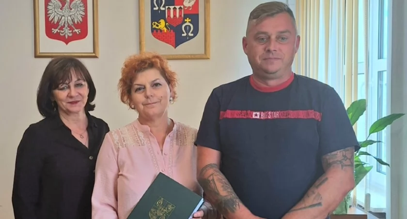Modernizacja oświetlenia ulicznego w Gminie Przasnysz. Podpisano umowę z wykonawcą