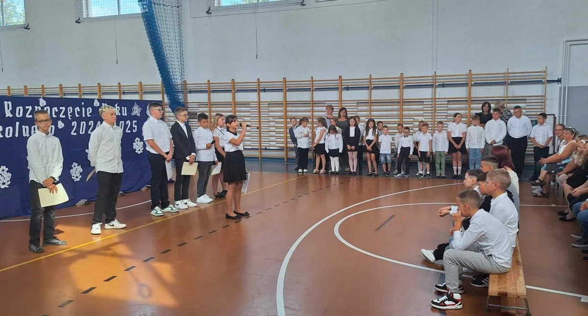 Inauguracja roku szkolnego 2024/2025  w Szkole Podstawowej w Lesznie