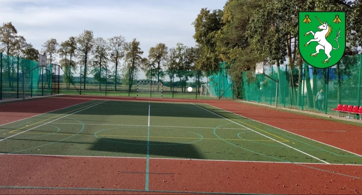Społeczność lokalna miejscowości Lipa i Obórki zyskała nową infrastrukturę sportową