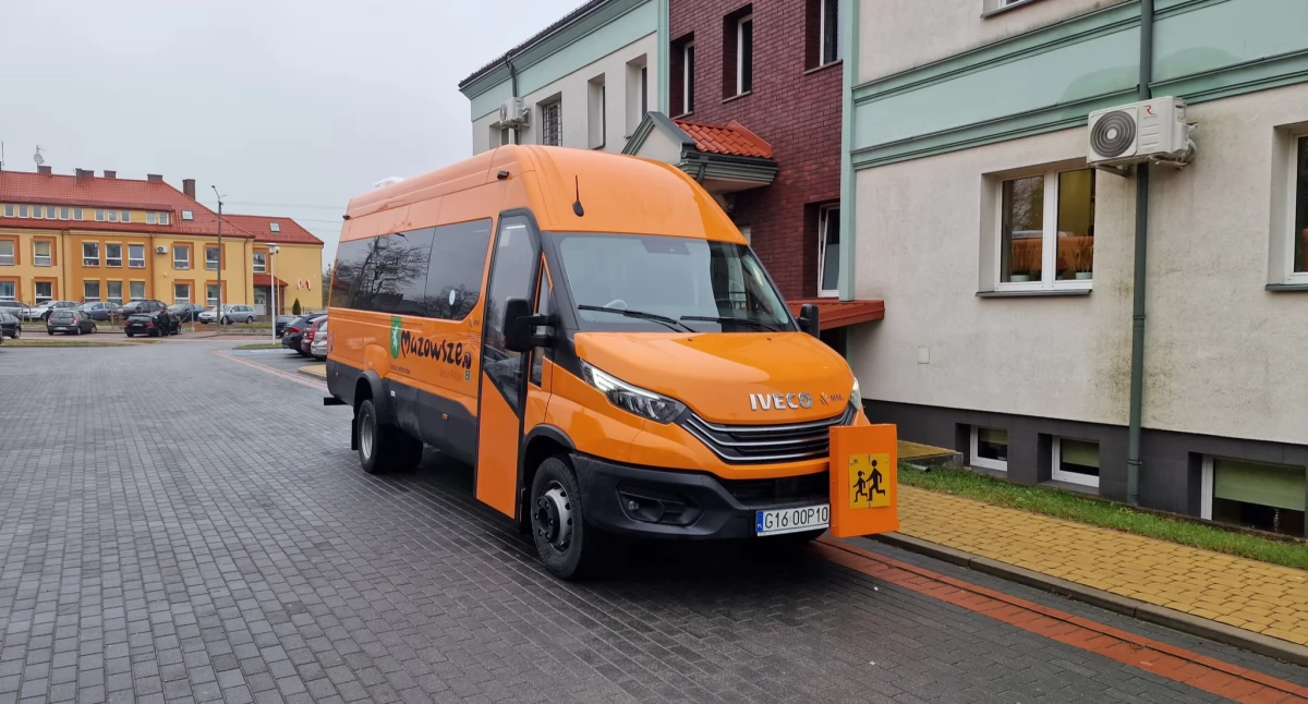Nowy autobus do przewozu dzieci i młodzieży szkolnej w Gminie Jednorożec