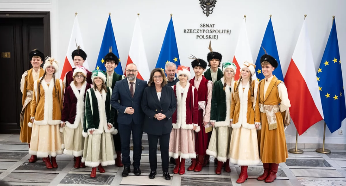Zespół Tańców Historycznych i Szlacheckich MDK wystąpił w Senacie RP
