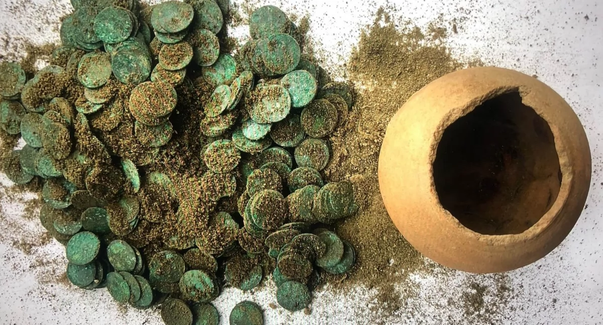 Znaleziono XVII-wieczny skarb. Trafił do Muzeum Historycznego w Przasnyszu