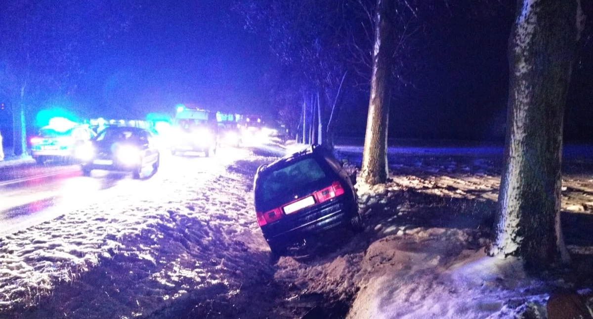 Zderzenie trzech pojazdów – sprawca pijany i bez prawa jazdy