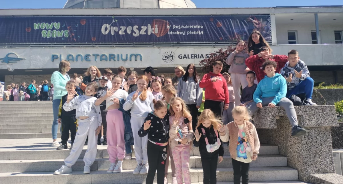 Uczniowie z Leszna uczestniczyli w wycieczce edukacyjno -rekreacyjnej do Olsztyna