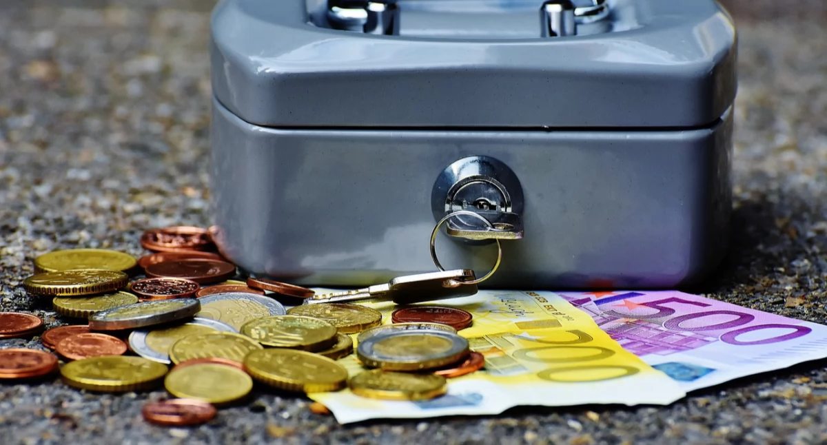 ZUS wypłaca nowy dodatek, nawet 2610,72 brutto miesięcznie