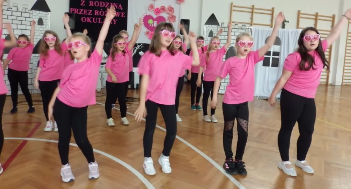 Święto Rodziny w Szkole Podstawowej w Czernicach Borowych – radość, wspólnota i niezapomniane chwile
