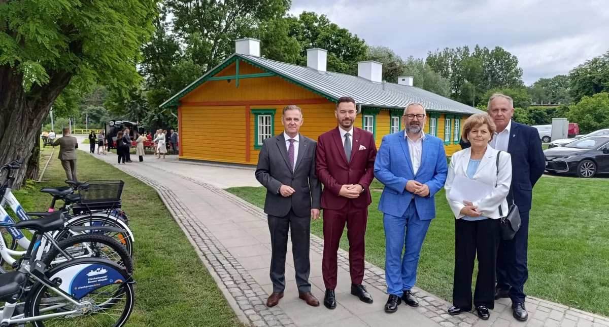 Uroczystość otwarcia odrestaurowanego budynku Kolei Nadwiślańskiej w Ciechanowie