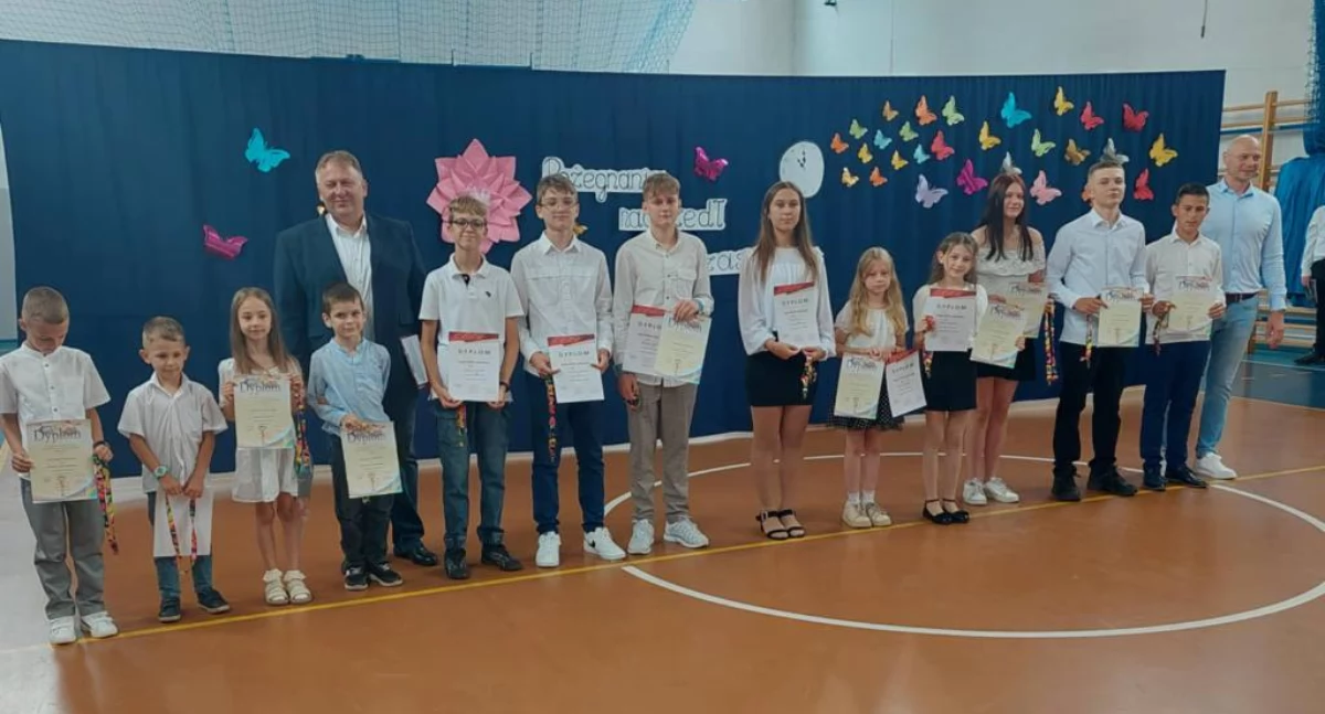Zakończenie roku szkolnego 2024/2025 w dniu 27.06.2025 w Szkole Podstawowej  w Lesznie