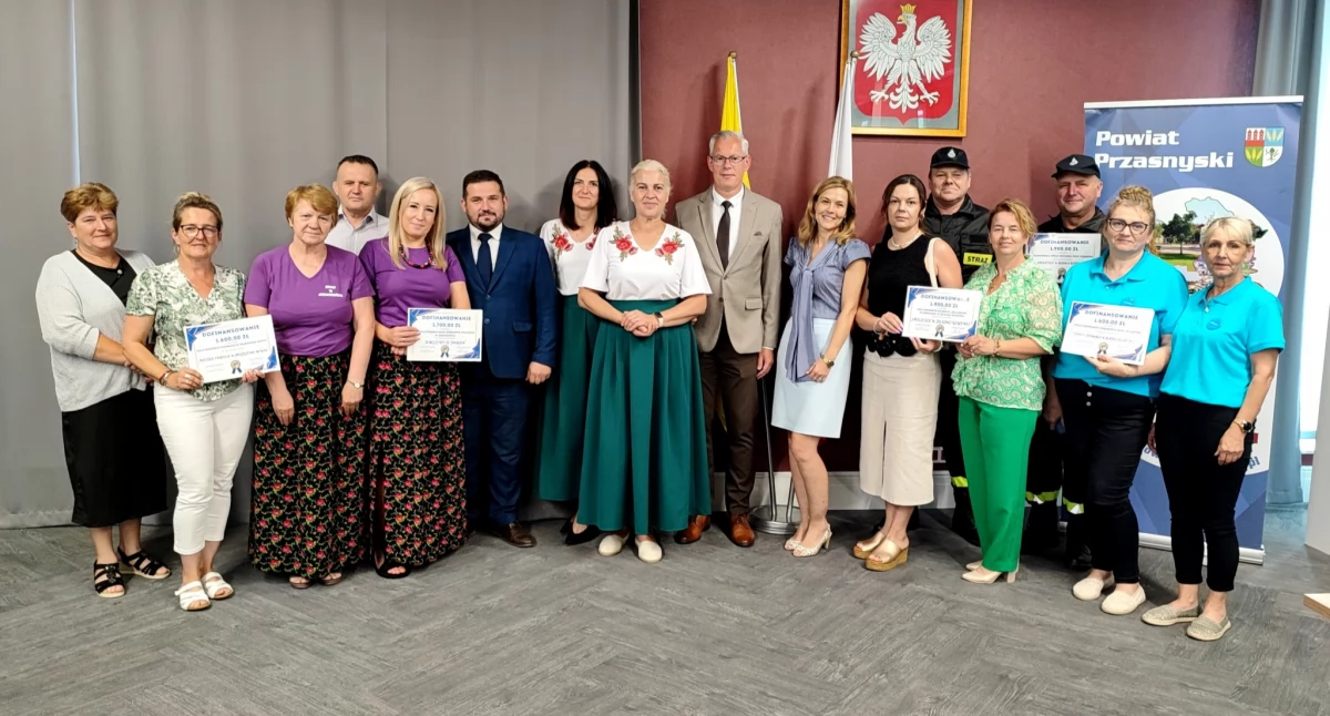 Podpisano kolejne umowy na realizację zadań publicznych z dofinansowaniem z budżetu Powiatu Przasnyskiego!