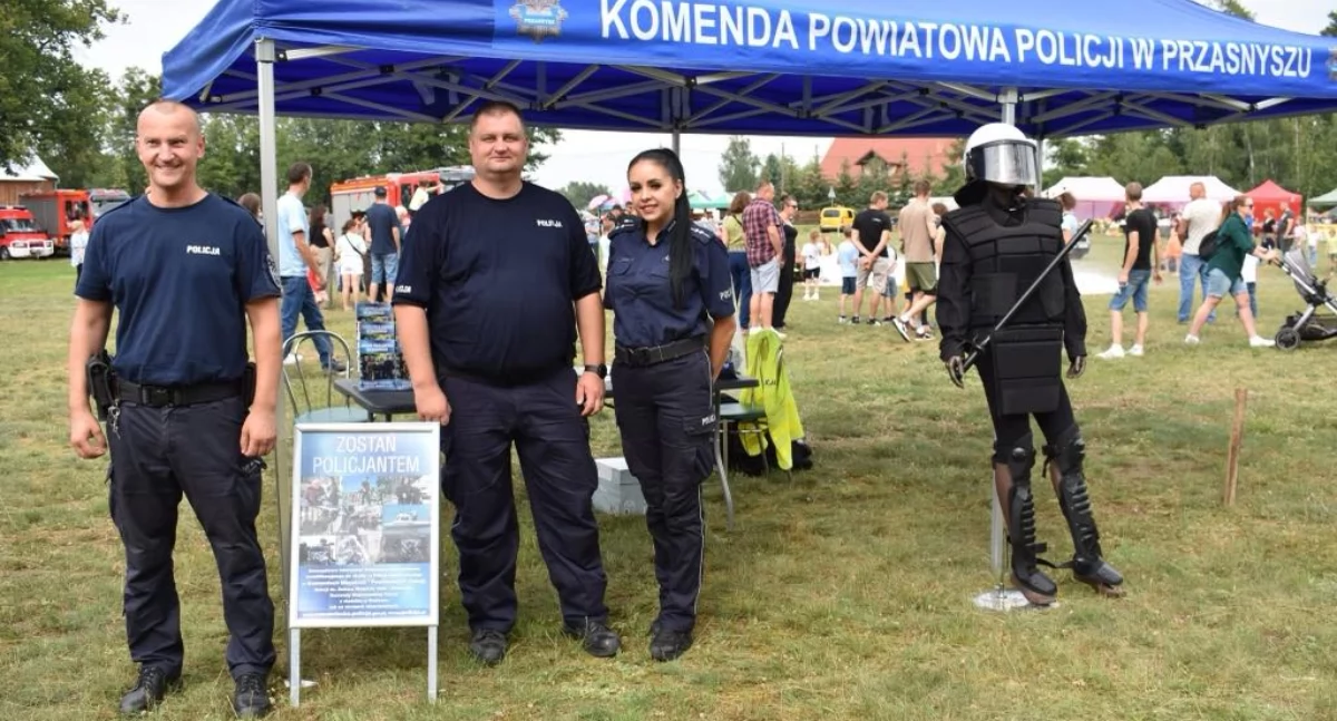 Przasnyscy policjanci na ,,Odjazdowej Gminie”
