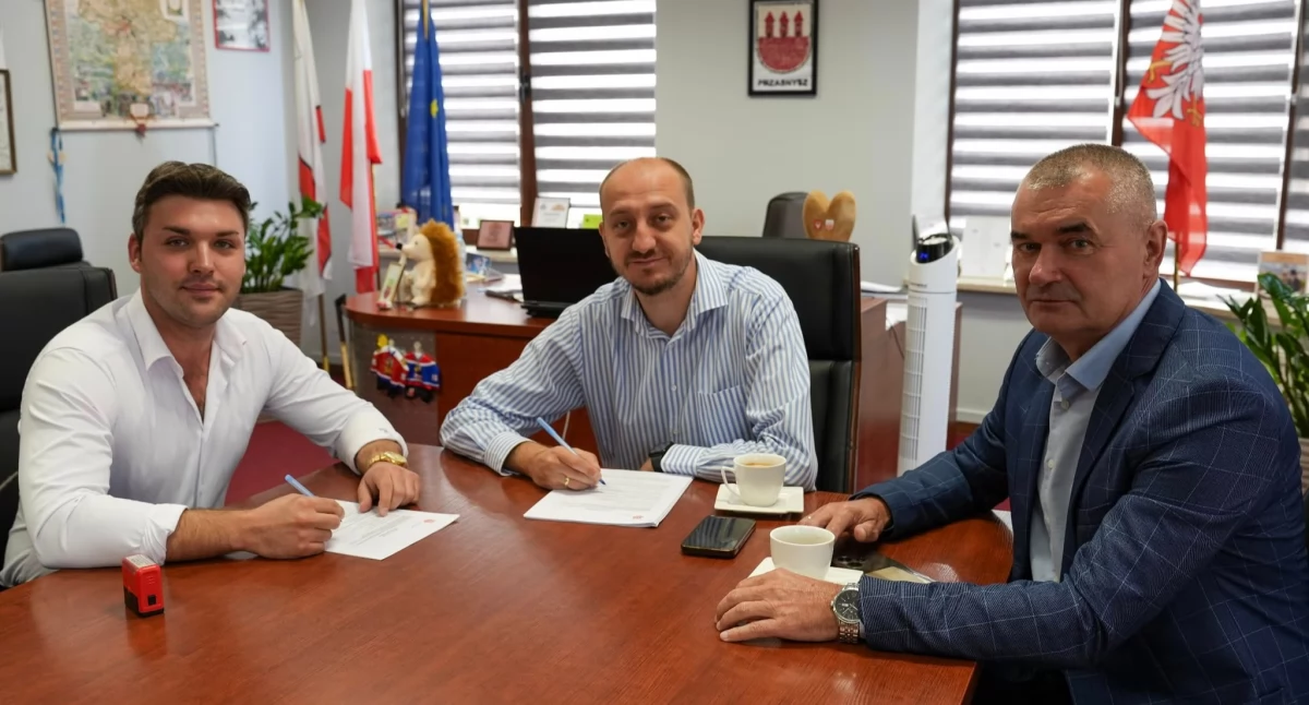 Nowa inwestycja na ul. Wiejskiej – chodnik i wyniesione przejście dla pieszych już w realizacji!