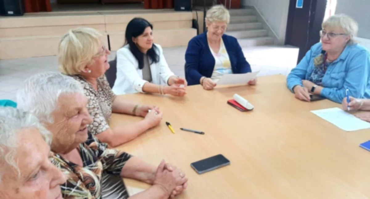 Wsparcie psychologa i zajęcia z aktywności ruchowej dla seniorów