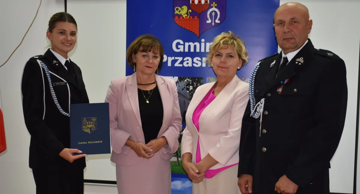 Gmina Przasnysz wspiera OSP – podpisano umowy na doposażenie strażaków