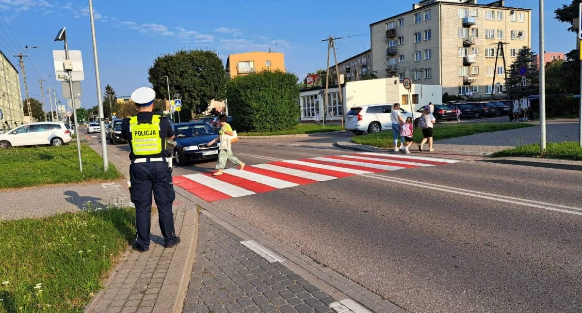 Bezpieczna droga do szkoły – przasnyscy policjanci czuwają nad bezpieczeństwem najmłodszych