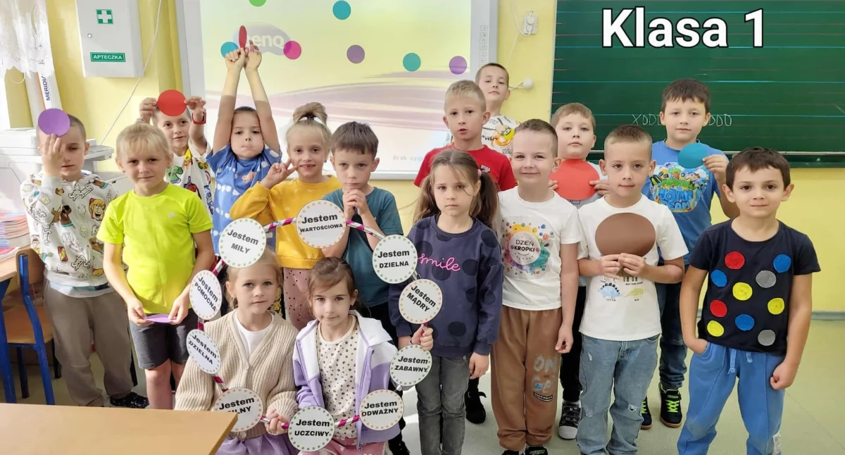 Kolorowy Dzień Kropki w Szkole Podstawowej w Bogatem! 