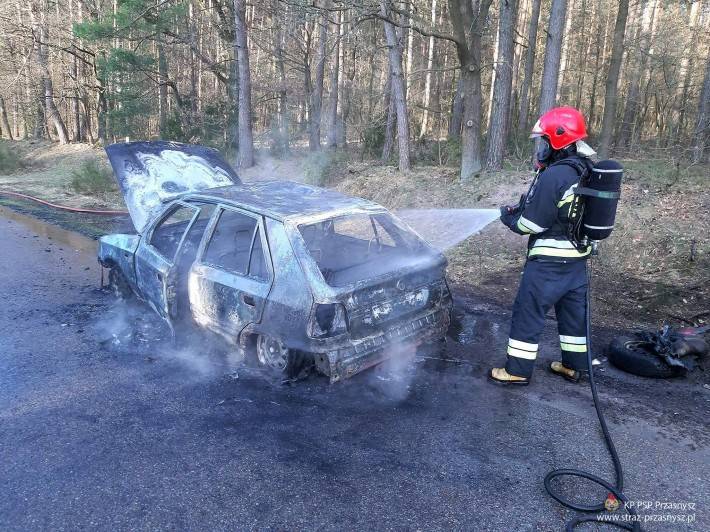 Pożar samochodu osobowego w miejscowości Kobylaki Czarzaste