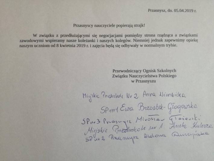 Od poniedziałku wracają zajęcia szkolne. Strajku nie będzie